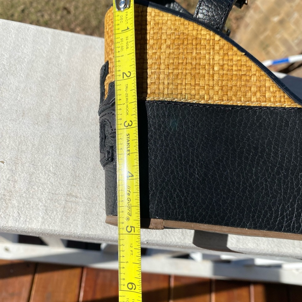 Tory Burch Wedge Sandals Size 7 - Picture 10 of 11